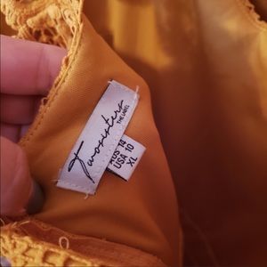 #Twosisterthelabel gorgeous gold/yellow dress